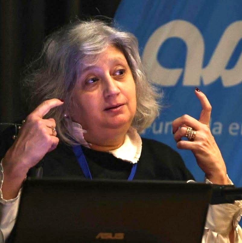 Paula Guimarães